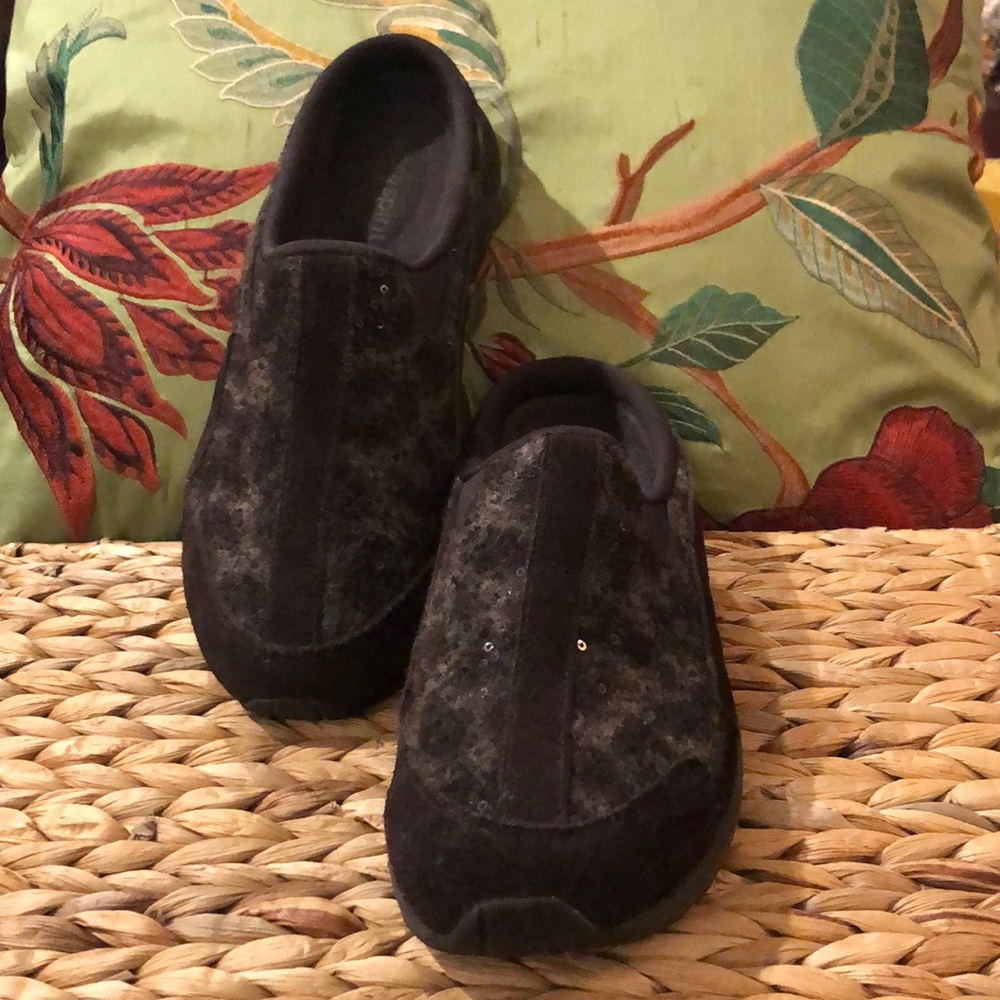 Easy Spirit Traveltime Leopard Sequin